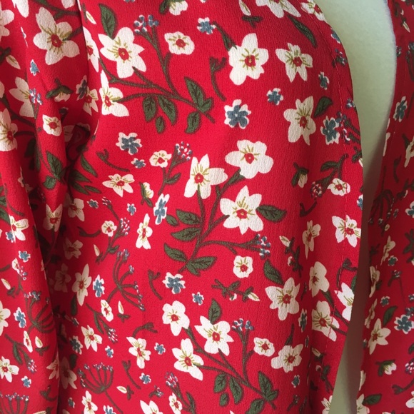 Beautiful red floral kimono duster - Picture 4 of 5